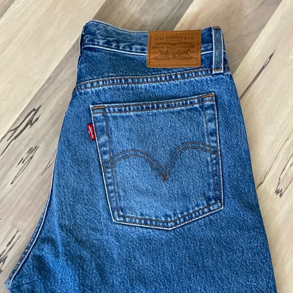 Levi jeans
